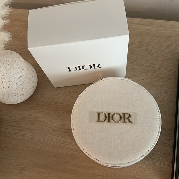 Dior Limited Edition Vanity - Picture 3 of 10